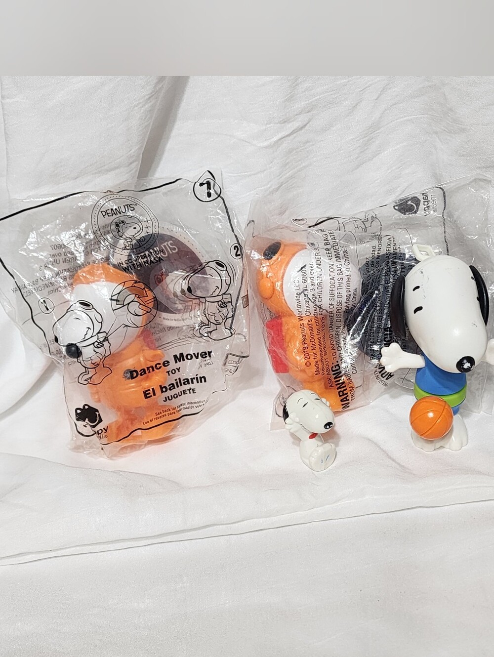 Peanuts Snoopy Orange & White Dance Mover Kids Toy